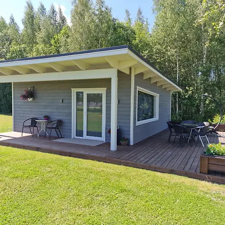 Дом отдыха Small House With Sauna Papsaare
